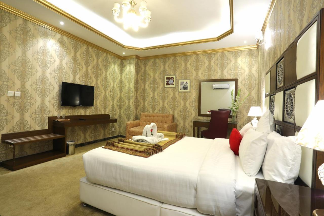 Rachna Hotel Gujranwala Екстериор снимка
